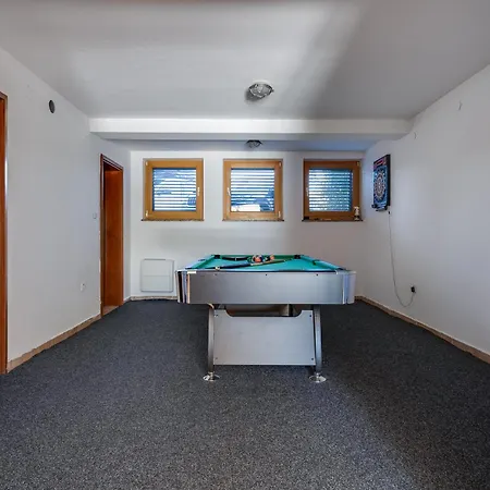 וילה Paradise In With 6 Bedrooms, Pool And Gaming