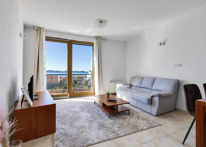 Vila Paradise In With 6 Bedrooms, Pool And Gaming Zadar