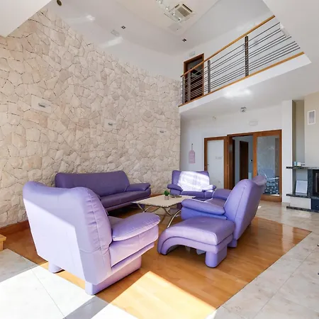 Paradise In With 6 Bedrooms, Pool And Gaming Ζαντάρ