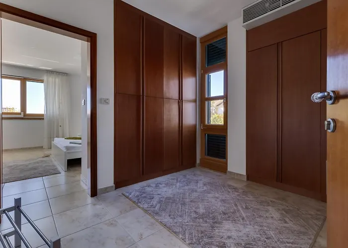 Paradise In With 6 Bedrooms, Pool And Gaming Βίλα *